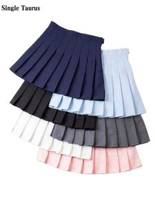 Kjolar preppy veckad kjol flickor streetwear en linje tennis kjol hög midja koreansk röd rosa y2k mini jupe femme blå kvinnor kläder p230508