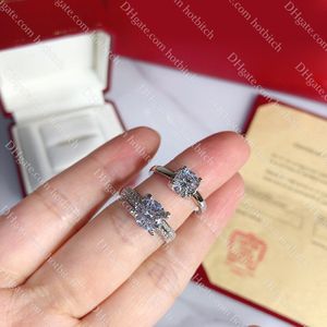 Anello di diamanti di design Anello di nozze da donna Anello di fidanzamento in argento 925 di lusso Anello di fidanzamento per donna di alta qualità Regalo di compleanno di Natale con scatola