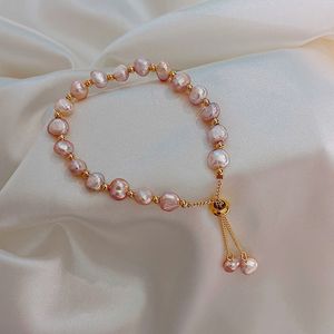 Łańcuch KPOP Nieregularna imitacja Pearl Bransoletka dla kobiet Koreańska wisiorek z kamieniem naturalnym Regulowany mankiet Bracelets Biżuteria rocznicowa 230508