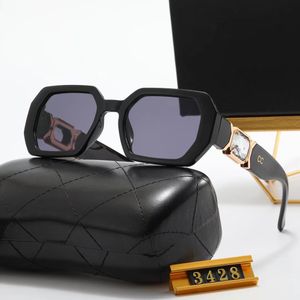 Hot Brand Designer Solglasögon Small Square Man Shades Ramlösa Glasögon Metall diamant Glasögon för män Kvinnor Lyxigt solglas UV400 lins unisex hög kvalitet med box