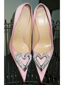 Crystal Heart Shape Pink Pumps Sexig spetsig tå stilett tunn hög klack slip på grunt mode kvinnor skor