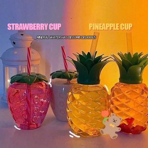 Ny Spring Strawberry Straw Water Bottle Ananas Portable Plastic Cup For Spring Wedding Shower Birthday Party Desktop Decor