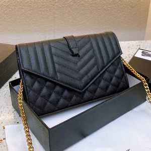 Siyah Çanta Tasarımcı Çanta Crossbody Bags Lüks Çanta Kapitone Orijinal Deri Cross Vücut Cüzdanlar Pasaport Tutucu Para Telefon Çantalar Cüzdan Küçük Alışveriş Çantası