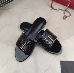 2023 New Fashion Women Slipper Sandals Slides Summer Sexy Sexy Fult Leather Platform Flats обувь дамы пляжные тапочки дома