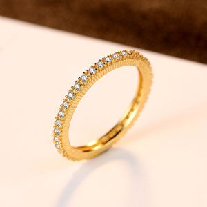 Affascinante donna placcata in oro 18 carati Micro intarsiato con diamanti Anello Fashion Luxury Brand Super Flash 3A Anello con zirconi Anello in argento s925 femminile Gioielli di fascia alta Regalo di San Valentino