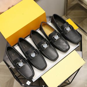 SAPATO HOMEM DE COURO MODA VERÃO MOCANS DE LUXO DESIGNER Borlas Slip On Marrom Preto Formal Vestido HOMEM Escritório Casamento SAPATOS CASUAIS