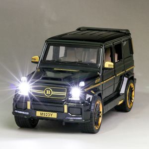 Diecast Model 1 24 Diecast Toy Car Model G65 Metal High Simulation Toy Vehicleサウンドとライトプルバックカーコレクションキッズおもちゃギフト230509