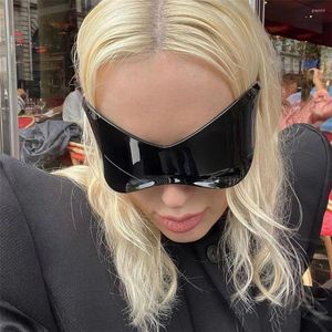 Solglasögon futuristisk för män kvinnor överdimensionerade wrap runt punk y2k goggle sports solglasögon mode kantlösa nyanser