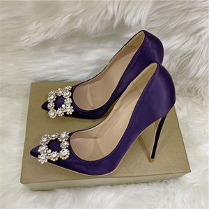Женская обувь Diamante Decor Decor Women Shoes new Afinestone Satin Satinue Pointed Toe Красная подошва насосы шпильки 8 см 10 см 12см Sparkly 715