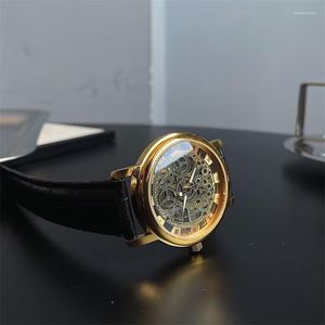 Armbandsur Gear Minimalistiska herrmode Ultra Thin Watches Simple Men Business rostfritt stål Mesh Belt Quartz Watch Relogio Mascu