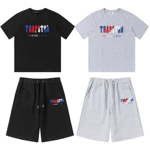 Designer Mode Kleidung T-Shirt T-Shirts Trapstar Blau Rot Handtuch Bestickt Kurzarm Shorts Set Lose Entspannt Unisex T-Shirt Capris Luxus Lässig Baumwolle Streetwe