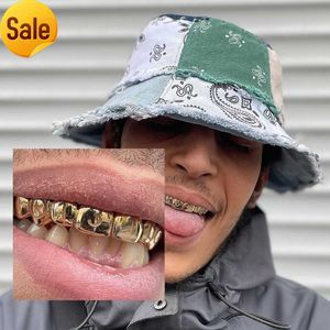 KRKC CO Hip Hop Grill Denti Grillz Diamond 10K 14K 18K Gold Grillz Moda personalizzata Gioielli Hip Hop per donna Uomo