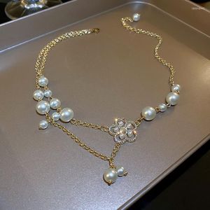 Catene Collana di fiori di strass Ciondolo di perle di moda Regalo di gioielli vintage Accessori girocollo a catena per clavicola da donna per gli amici