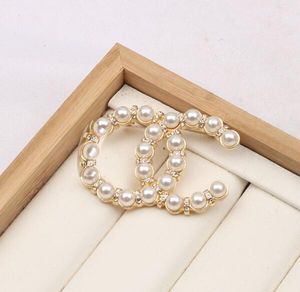 20 Style Luxury Designer Brand Letter Brosch Elegant Women Diamond Brosches Suit Pin Jewelry Clothing Decoration Accessories High Quality