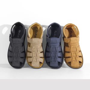 Sandały mężczyźni Summerne skórzane sandały lekkie dezodoranty buty plażowe skórzane oddychanie moda męska 230508