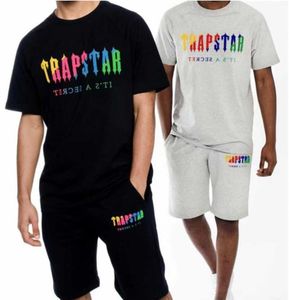 Дизайнерская модная одежда Tshirt Tees Trapstar Rainbow Towel Embroidery Trend Brand Mens Womens Loose Couple Summer Short Sleeve Shorts Set Luxury Casual Streetwe