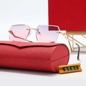 Röd lins Rimless Solglasögon Kvinna Carti Glasögon för damer Fashion Luxury Brand Metal Eglasses Leisure Time European Style Hexagonal Solglasögon