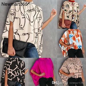 2023 بالإضافة إلى حجم 3XL Designer Thirts Womens قميص غير رسمي أزياء مطبوعة مقسمة الخفافيش قمم الفضات السيدات الصيفية فضفاضة الملابس الصيفية