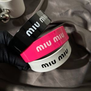 Miu23 spring and summer new acetate hair hoop wide edge colorful Miu letter hairpin French net red sweet style hair accessories