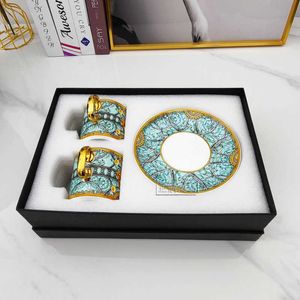 Coffee Tea Tools Luxury 2 Pieces Of Simple Artistic Bone China Tea Coffee Cup And Plate European Royal Milk Tea Saucer Drinking Set with Gift Box P230508 P230509