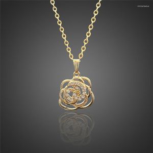 Pendant Necklaces Gold Hollow Wealthy Flower Necklace Rich Camellia Rhinestone Charm Lolita Accessories For Women Golden Plated Chain 2023