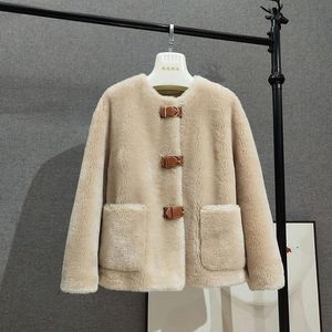 Fur Real Fur Women Winter Coat Wool Leather Loop Real Lamb Fur Female New Round Neck Coat Sheep Shearing Bomber Jacket Women