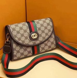 Najwyższej jakości nowa przyjechana kobieta torba na ramiona torby krzyżowe portfele skórzane patchwork nowi mężczyźni kobiety designerskie torebki torebki mody portfel Portfel Telefon Bao #518