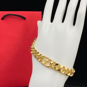 Designers Projetar pulseiras de carta feminina da moda com designs especiais para presentes de festa de jóias