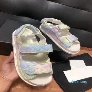 2023-Designer Women Sandals 고품질 여성 슬라이드 송아지 가죽 캐주얼 신발 퀼트 플랫폼 여름 해변 슬리퍼 크기 34-40