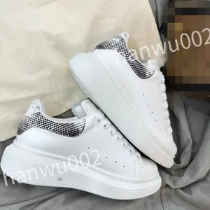 New Hot Luxury Scarpe casual da uomo e da donna, piccole scarpe bianche da viaggio da donna, scarpe da allenamento da basket da uomo, stesse scarpe da coppia