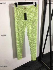 レディースパンツブランドデザイナー女性ヨガパンツサマーガールズハイエラスティックレギンス高品質のランニングズボン