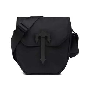 Trapstar Tasarımcı Erkekler Mesaj Bags Crossbody Bag Lüks Retro Naylon Siyah Omuz Çantaları Gündelik Açık Omuz Çantası Siyah Çanta Basit İş Giyim Tuval Çantalar