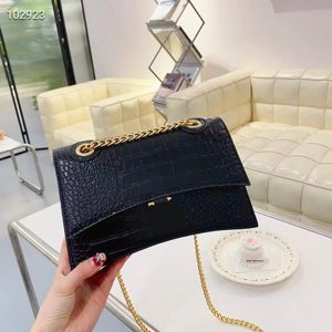 Luxury Handbag Brand Designer Shoulder Bag For Women Marmont Purse With Heart Cover Flap Bags Ladies Fashion Cross Body Purse Female Bolsa