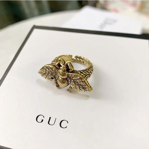 Fashion Gold Insect Rings Womens Luxury Love Earring Stud Diamonds Studs Designer Jewelry Ladies Stylish Wedding Earrings 925 Silver Ring