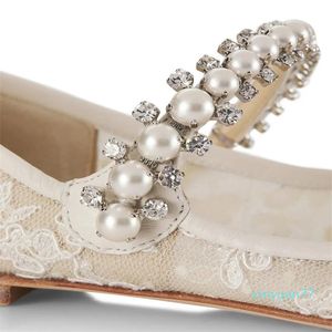 Vita spetsar Baily pärlor utsmyckade bandiga sandaler skor för kvinnors bröllopsklänning lady elgant pekade tå höga klackar