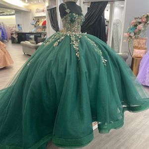 Verde brilhante quinceanera vestidos 2024 vestido de baile cristal vestidos de 15 anos flores douradas querida frisado vestido de festa à noite