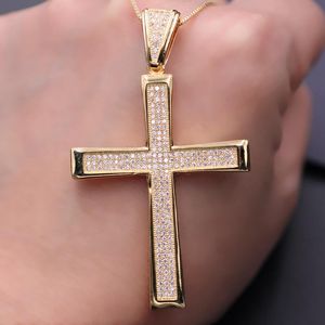 Pendanthalsband Big Cross Halsband Full asfalterad kubik Zirkonia Stone Gold Color Chain Max Fashion Hip Hop smycken Kvinnlig aktuell