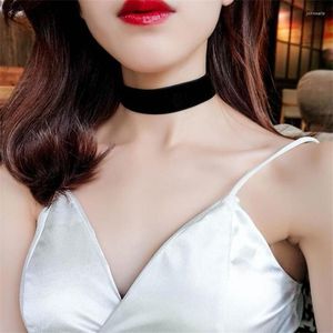 Choker Fashion Black Velvet Necklace L For Women's Goth Neck Chain Punk Style in Aesthetic Jewelry Accessories