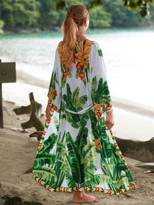 Kvinnors badkläder Bohemian tryckt långa kimono -klänningar plus storlek Batwing Sleeve Dress Summer 2023 Women Loose Beach Wear Midi Sarong Q1512
