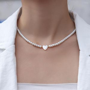Choker Söt hjärtimitation Pärlor Inledande halsband för kvinnor Namnkrage Justerbart rostfritt stål Klappkoreanskt mode