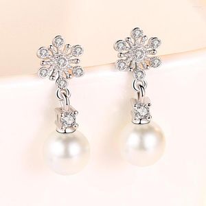 Studörhängen Ge50 925 Silver Trendy Snow Flower Pearl Crystal Ladies Jewelry Women Christmas Gift Drop