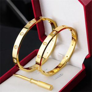 Luxury Gold Armband Designer Jewelry Women Men 4CZ Titanium Steel skruvskruvmejselarmband med diamanter Guld Silver Cuff Bangle Native Styles Par Gift