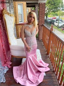 2023 Sparkly Sexy Prom Dresses Jewel Neck Pink Luxury Crystal Pärlor Illusion Mermaid Long SemeVes aftonklänning Plus Size Party Gowns for African Women