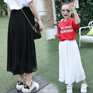 スカートキッズキッズシフォンスカート春春の夏の子供のためのプリーツロングスカートピュアカラー10代の女の子服