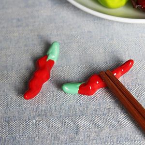 Chopsticks 1-2pcs Ceramic Cute Pepper Shape Chopstick Holder Creative Household Fruit Spoon Fork Kitchen Tableware