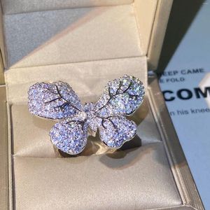 Cluster Rings 925 Silver Luxury White Cubic Zirconia Big Butterfly Ring CZ Crystal Night Party Elegant Ear Pins Gioielli da donna di alta qualità