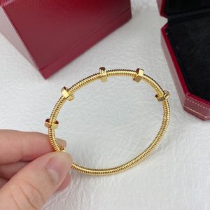 Trend Nut Bracelets For Women Luxury Summer Beach Fashion V Gold New In Bracelets For Men Party Jewelry Free Shipping