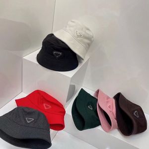Woolen Bucket Hats Designer Cap for Man Woman Warm Fitted Brand Hat 7 Color Fashion Winter Top Quality