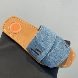 Женские дизайнерские сандалии тапочки.