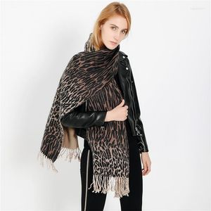 Scarves Fashion Elegant Comfortable Big Leopard Women Scarf Arrival Soft High Quality Outdoor Classical Warm Wild Trend Shawl